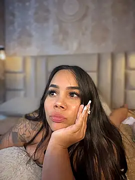 EmilyQueen3x - 🍆blowjob with Spank Ass💦