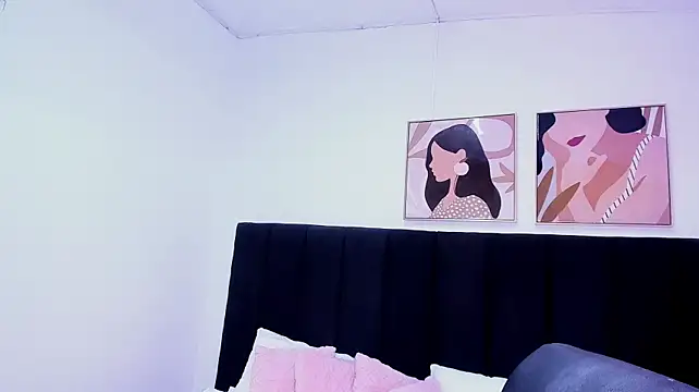 Dullce77 - I write your name on my tits