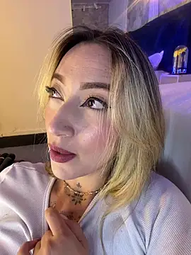 MollyCruz - fingering anal 👅🤤