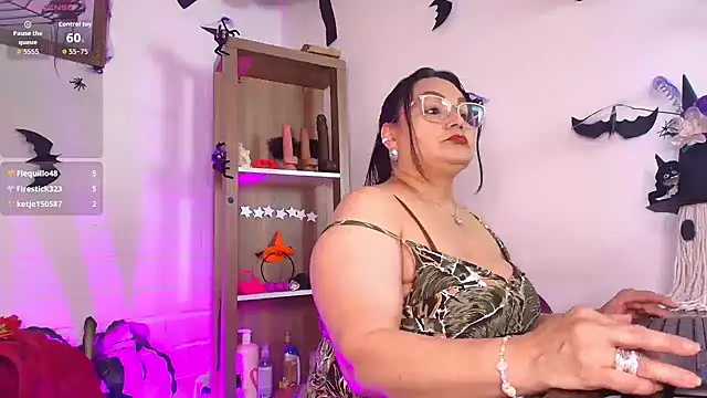 EllenaBoobs_ - control domi 2 min 💋🤤