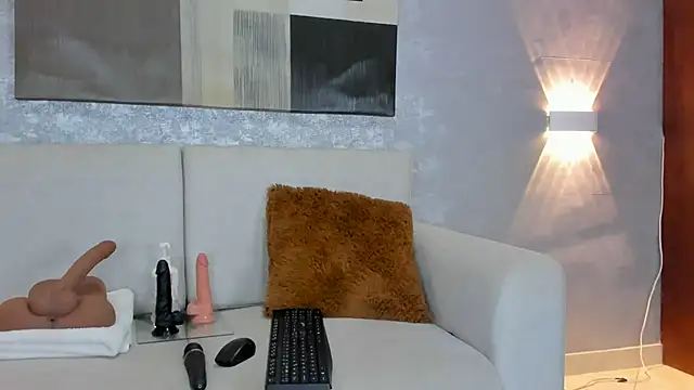 Lucia_jane - flash ass + oil 🍑