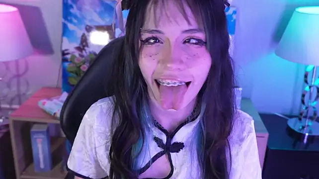 Kitticam - Spit my tits + blowjob 🥵😈