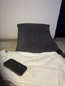 Luna_blanncoo - Domi play time