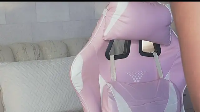 Naomi-Gray - 🌸 Fingering pussy 🌸
