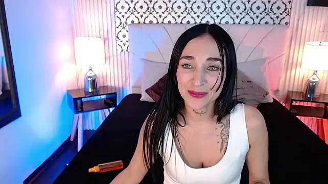 Chloe__Brm - STRIPTEASE SLOW AND SEXY