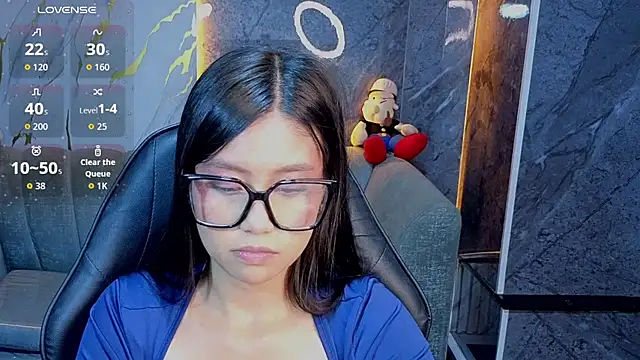 Eimy18_b - SPIT TITS
