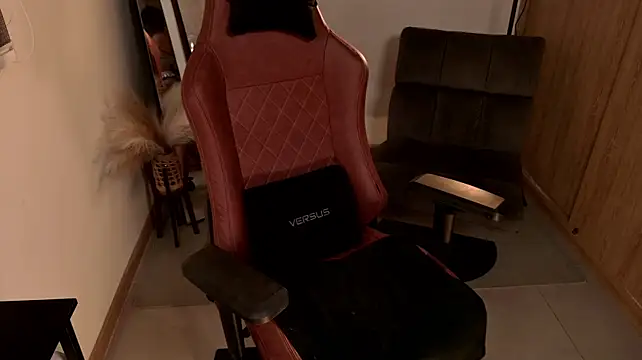 LisaMonroe_