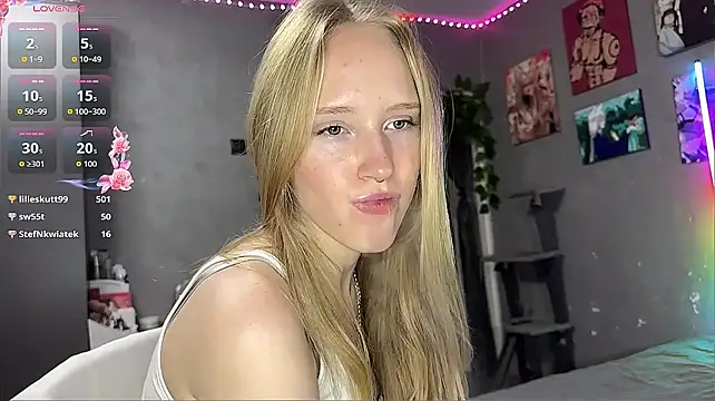 ArianaVellor - Toy control 3 MIN