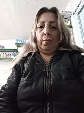 Estefania_Arce - Show pussy