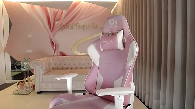 Wildtequillaa - blowjob and handjob