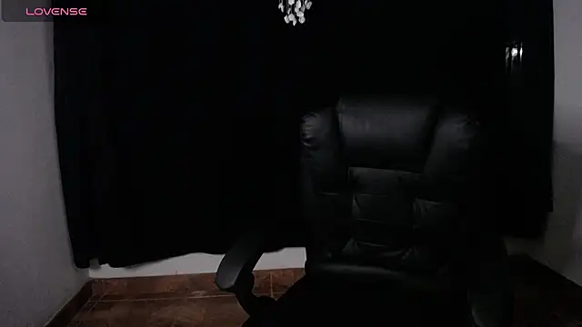 Foxysweet09 - titty masturbation