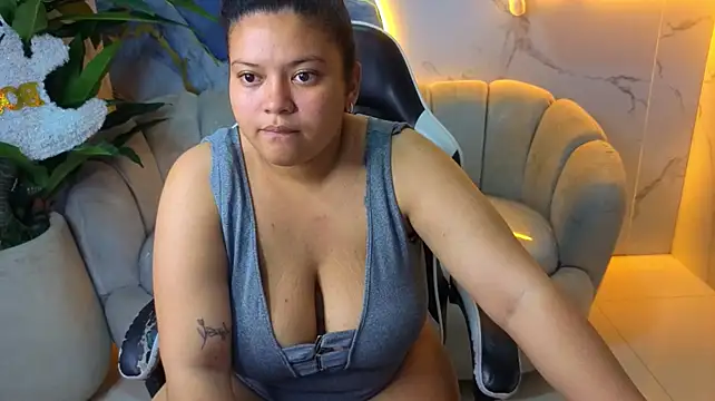Scarleett_Tx - 🎁Spank butt x4