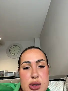 RUBY_BROOKS - Domi/lush on full for 5 mins 💦