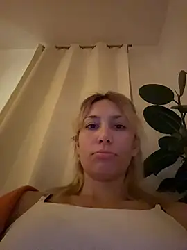 Suyneslii - Flash Ass