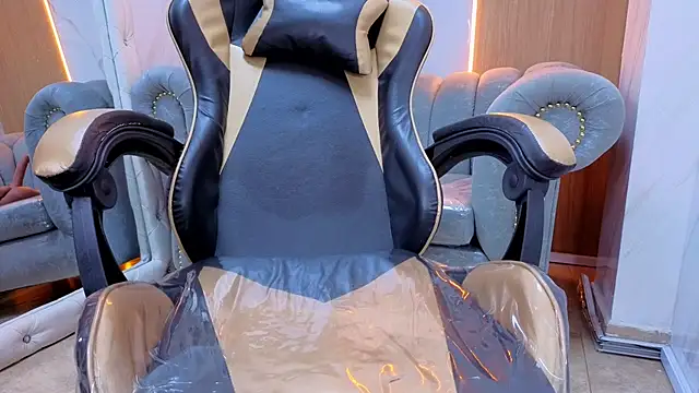 Lola_roses_tf - TWERK + SHOW OIL ASS WITHOUT PANTI