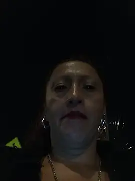 Vely_ - Show boobs in public for 1 minute
