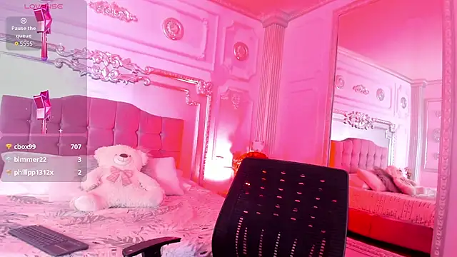 AlannaMilan - Bounce my ass in your face 🥵🥵