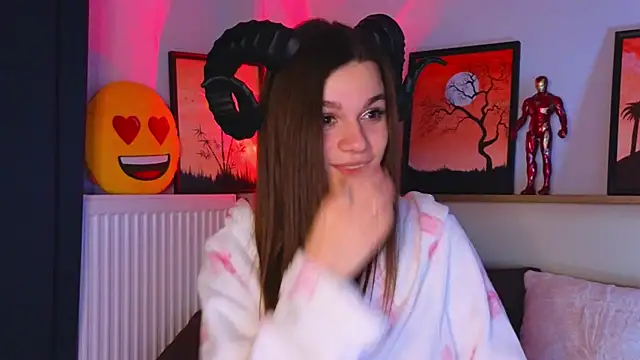 EvaHair - flash boobs