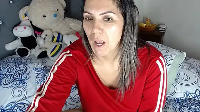 Chantal_hott - fuck my pussy and squirt