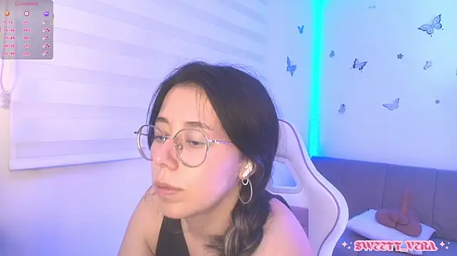 Sweettvera - Handjob for u cock with saliva
