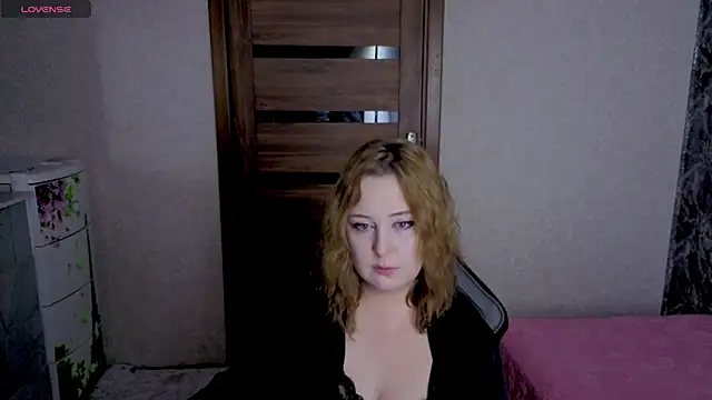 Kristy-Max - show ass in underwear