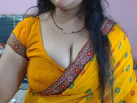 Sexy_Yashvi - press on boobs