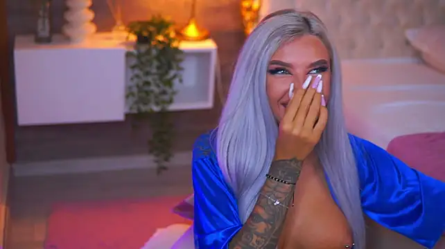 Juicy_Jessye - finger my asshole