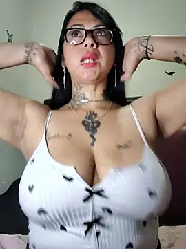 Saloome- - SHOW BOOBS+BOUNCE+SUCK NIPPLES