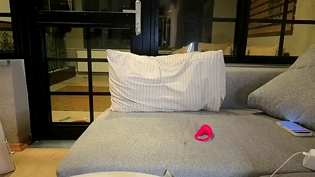 Camii2244 - tease ypu with my ass and ride pillow