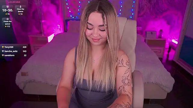 SusieWood - naked suzz in missionar+3 min control 💦