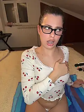 Vanessafasanellivip - Pompino dildo con tette da fuori
