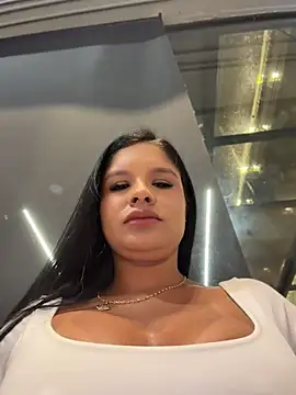 Elara_Luxe - Show squirts 💦
