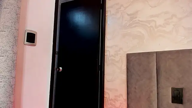 Lakshmi77_ - Slap my face with your cock