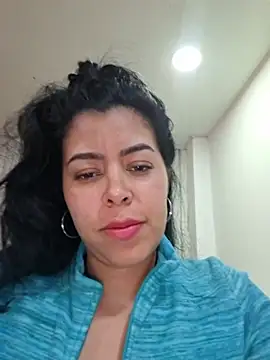 Luianna - Naughty woman touches my breasts in publ