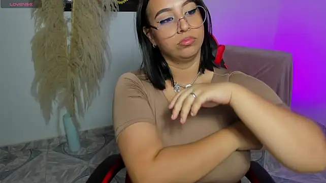 Adrianax28