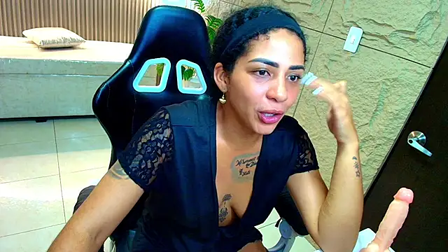 Tiffany__r - SHOW ASS + OIL