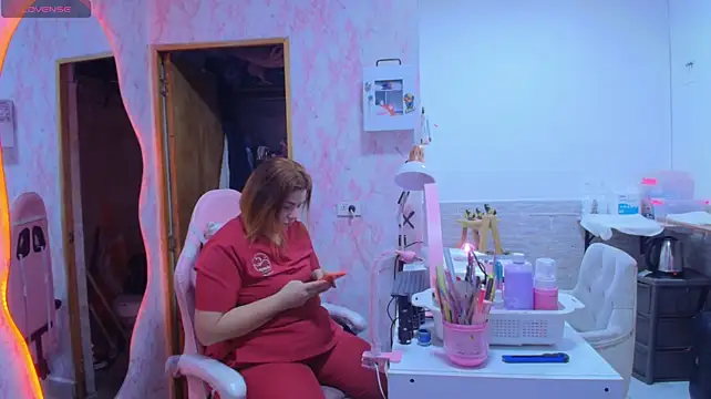 LucyanaSilva - Remove jacket