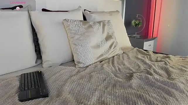 KatyaKozlov - rub my pussy in doggy