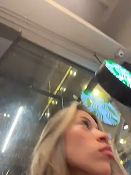 Mia_Rosee1 - Show squirt in bathroom mall💦💦💦💦