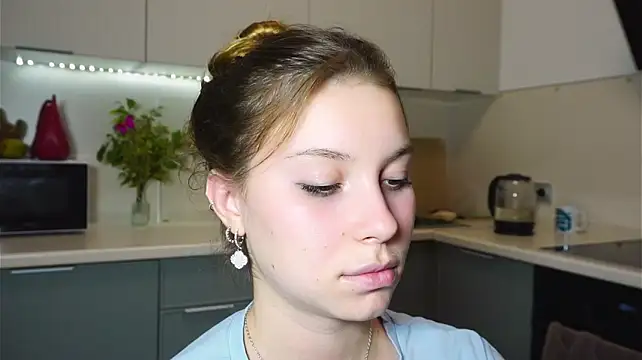Sairallyn - lick my finger close