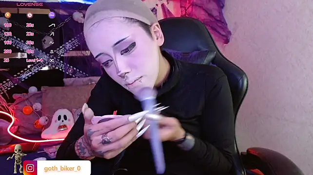 Bunny_O - Spread ass and naked + rub anus