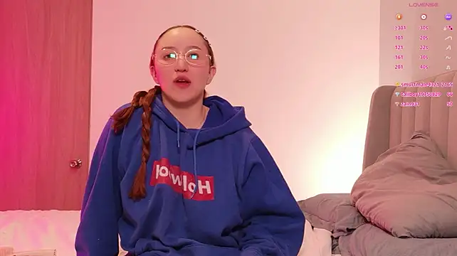 Bethory - Tits out + tease
