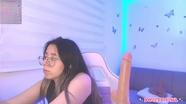 Sweettvera - Handjob for u cock with saliva