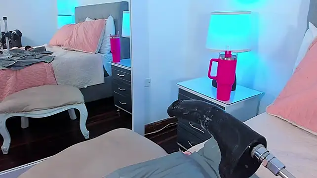 Samantha__Vega
