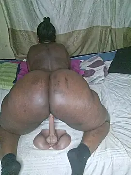 AdelaideT - Pussy fuck all naked