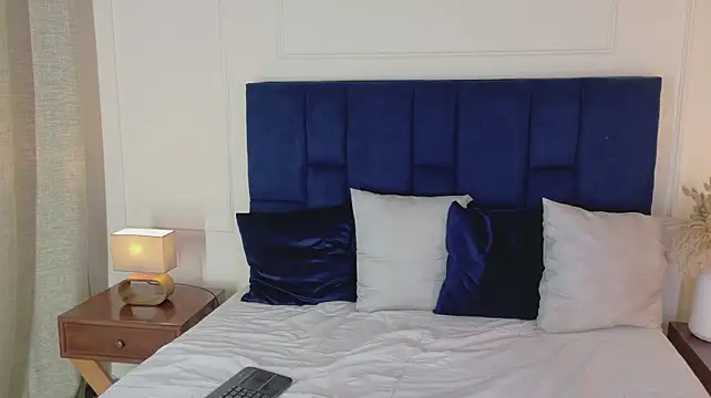 Naya_velbet - RIDE YOUR COCK