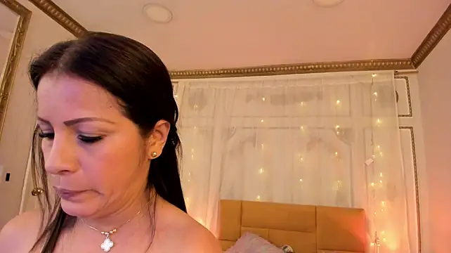 Cris_milk - Bounce my tits in you face 🥵🥵