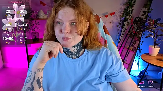 Cassie_xKiss - bare chest