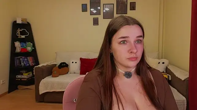 Iwi_wi_wi - Topless play for 10 mins🌷