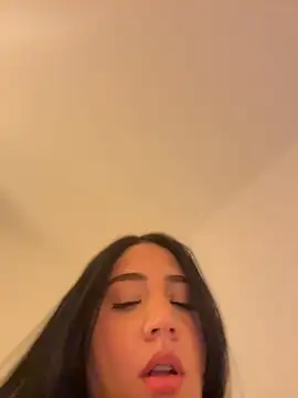 Vellaah - Tits out BJ